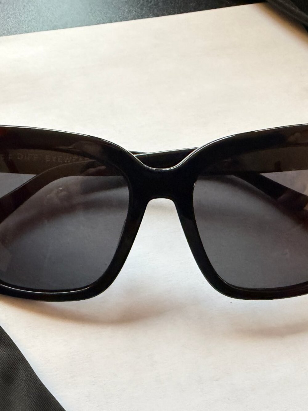 DIFF Lizzy Sunglasses - Picture 4 of 13